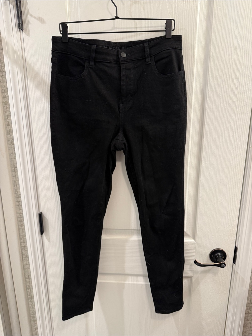 American Eagle Black Hi-Rise Jeggings